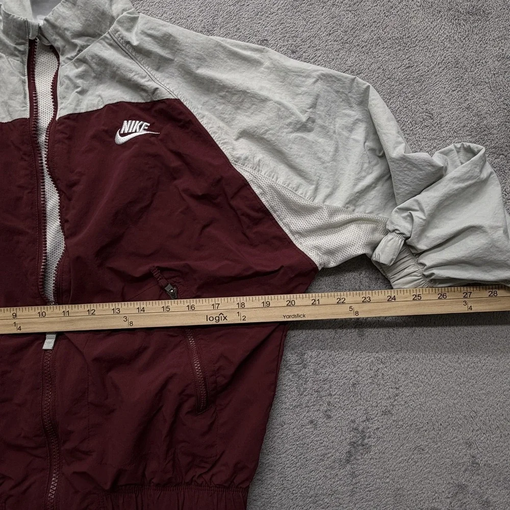 Nike Jacket Youth XL‎ Burgundy Swoosh Full Zip Windbreaker Colorblock FN9134-619